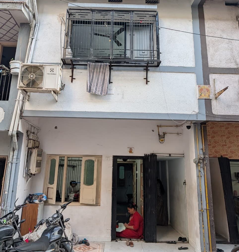 MG Narrow Fab Showroom Location